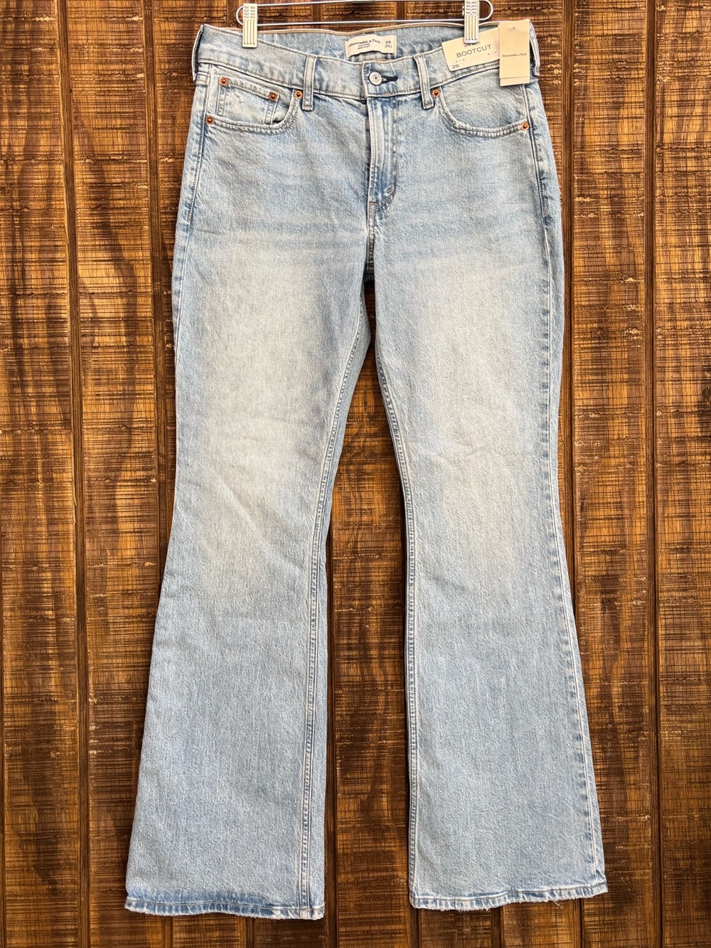NWTS Abercrombie & Fitch Light Wash Denim Mid Rise Bootcut Jeans